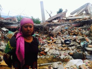 House next to the road in Kavre: still waiting for help (photo: Michael Edison Hayden)